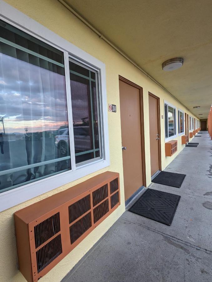 Best Motel バーストー エクステリア 写真