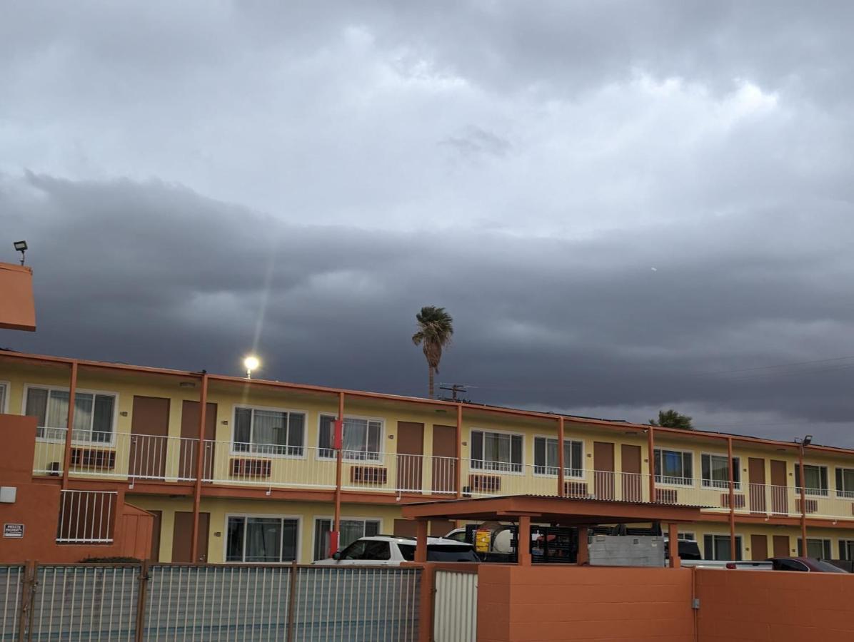 Best Motel バーストー エクステリア 写真