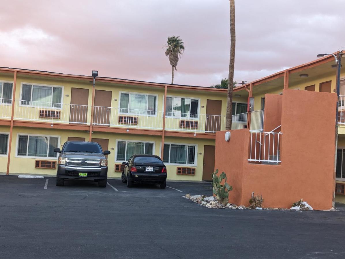 Best Motel バーストー エクステリア 写真